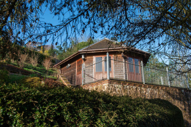 Summer House T202106180822.jpg