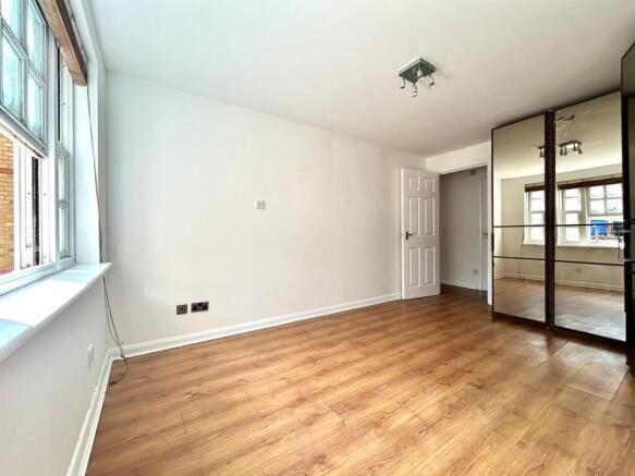 flat 3 sylvan photo 2.jpg