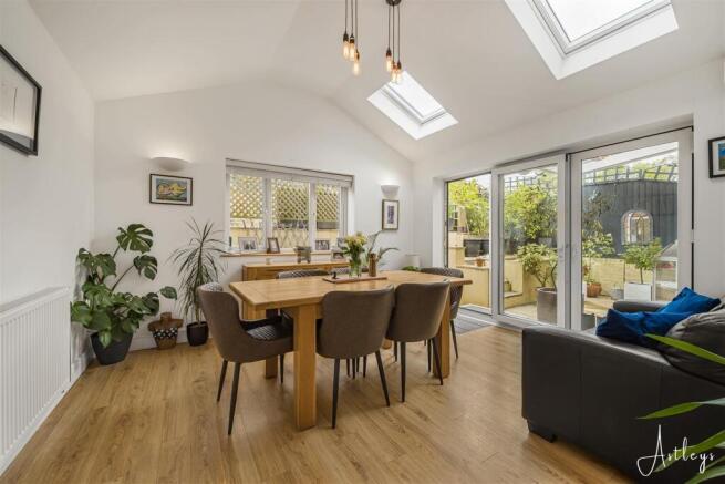 Dining Area/ Family Room