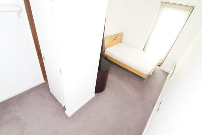 2 bed Flat to rent Image 4