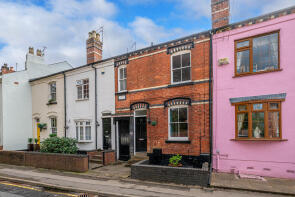 9, Limes Road, Wolverhampton WV6 8QZ