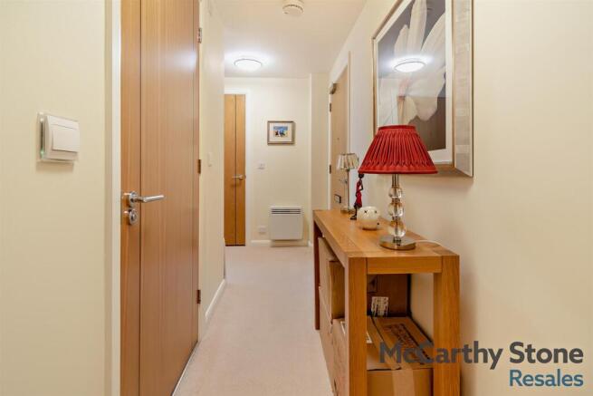 1 bed Apartment for sale Image 8