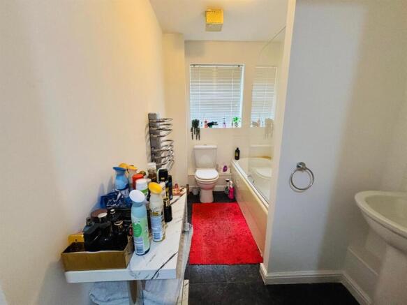 1 bed Apartment for sale Image 5