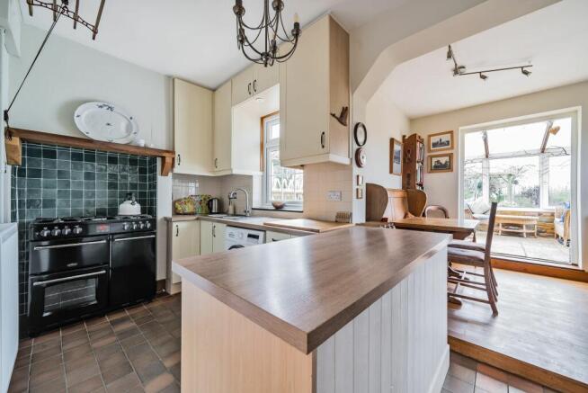 Kitchen (2)