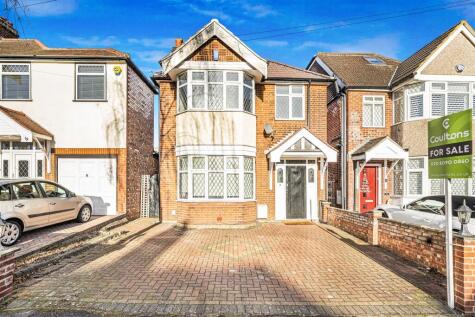 Gunners Grove, Chingford, E4