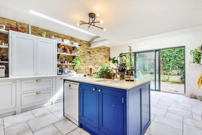 1f9d3856-629c-4042-9