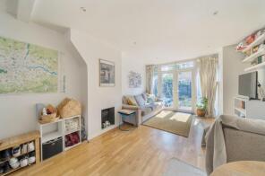 112, Ambergate Street, London SE17 3SA