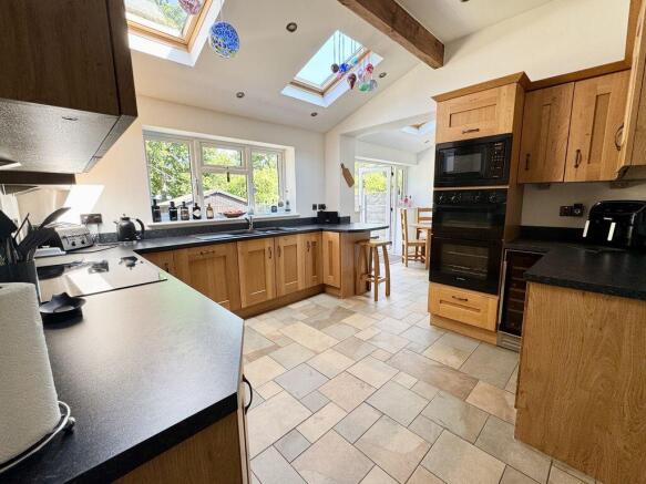 Open Plan Breakfast Kitchen
