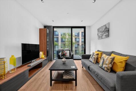 Satin House, Aldgate, 15 Piazza Walk, London E1