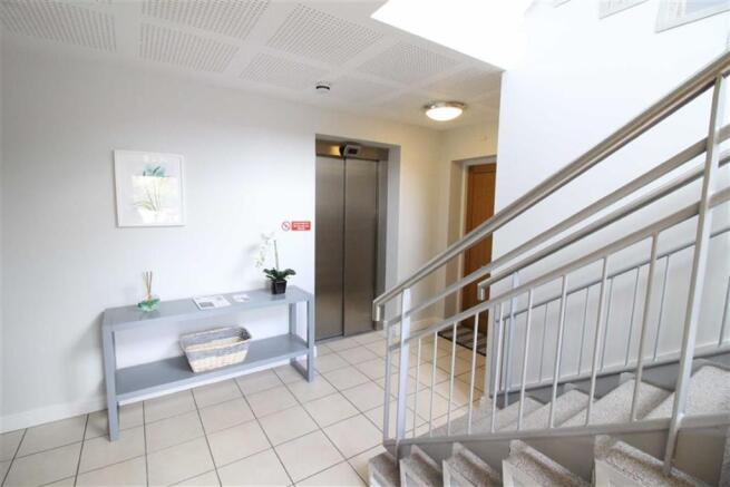 COMMUNAL ENTRANCE