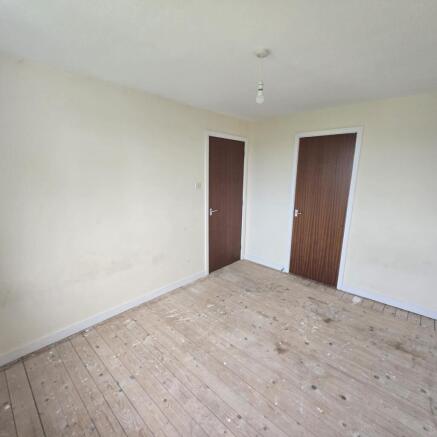 3 bed Semi-Detached for sale Image 7