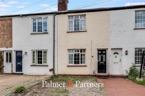 Lombardy Place, Chelmsford, Essex, CM1