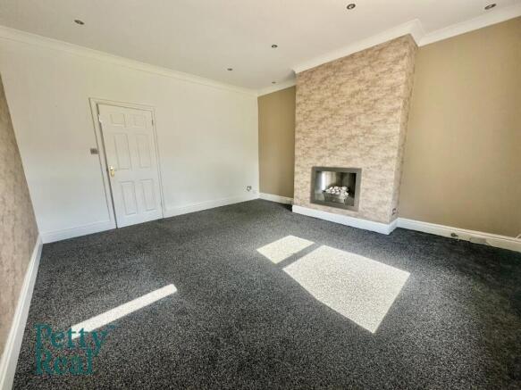 2 bed Terraced for sale Image 9