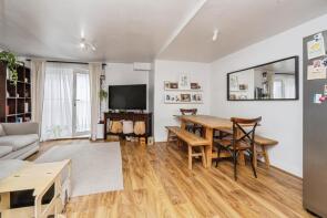 Flat 6, 23 Century House, Rosemount Avenue, West Byfleet KT14 6LB