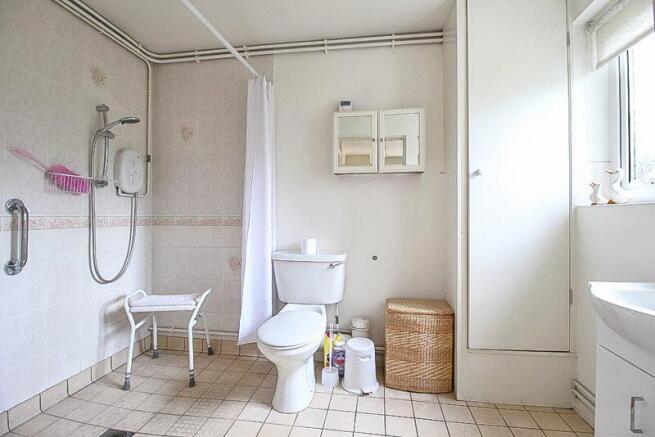 WET ROOM