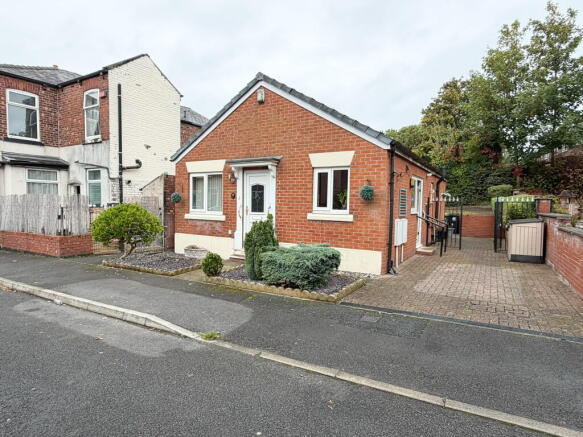 2-bed bungalow on Old Dairy Mews Dukinfield Road, Hyde, SK14 4QX, Hyde, £250,000