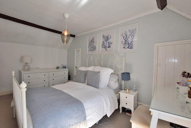 2 bed Cottage for sale Image 9