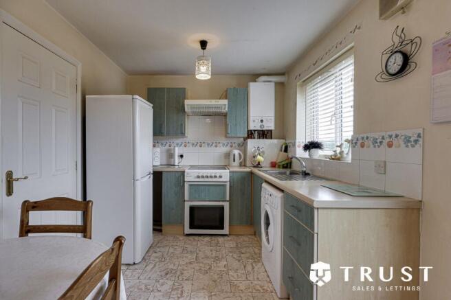 2 bed Terraced for sale Image 7