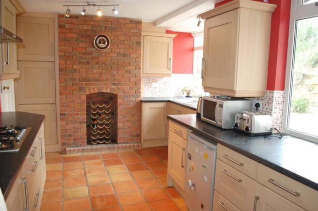 BREAKFAST KITCHEN