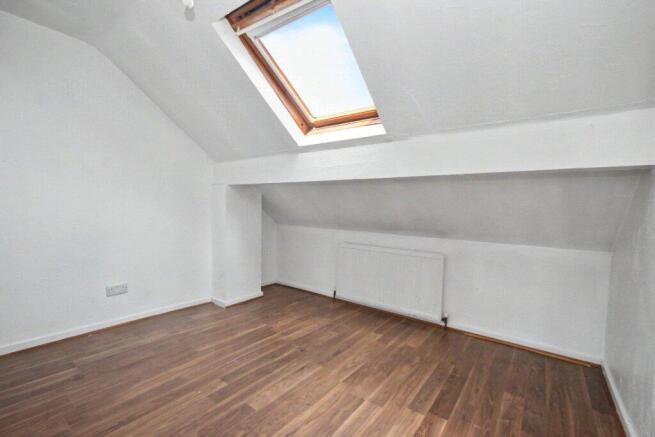 2 bed Town House for sale Image 6