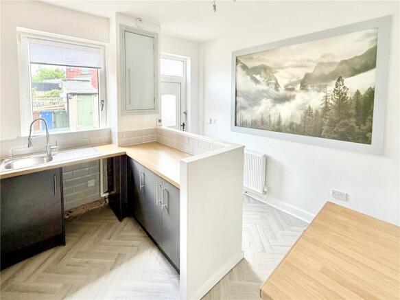 4 bed Terraced for sale Image 5