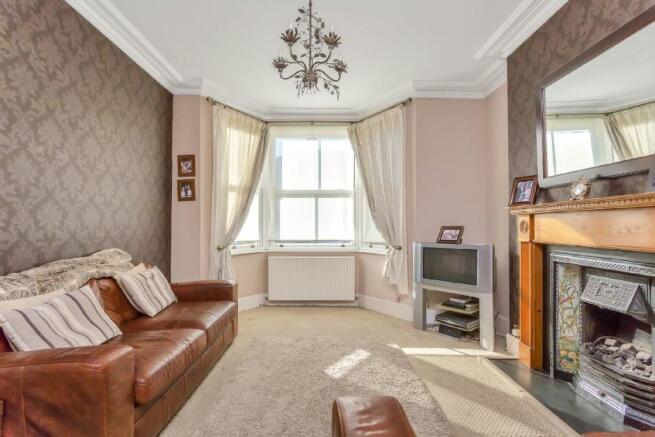 2nd Photo of Lounge