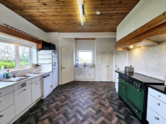 3 bed Detached for sale Image 7