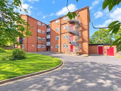 Torrington Drive, Thingwall, Wirral, CH61