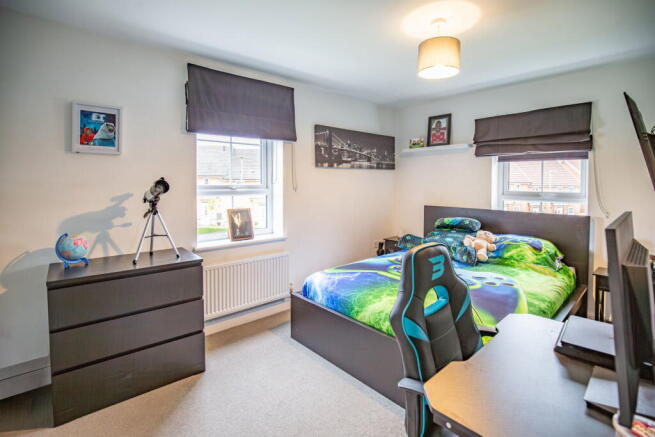 4 bed Detached for sale Image 11