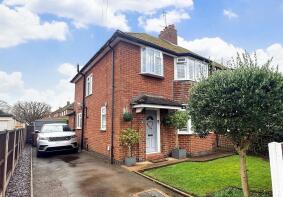 31, Stanley Crescent, Uttoxeter ST14 7BB