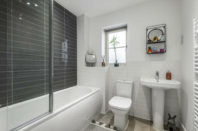 2 Broadleaf Road, Lutterworth