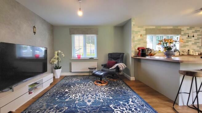 40, Thorney Road photo 4