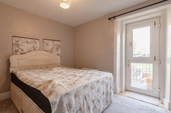 Bed 1