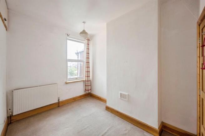 2 bed Terraced for sale Image 8