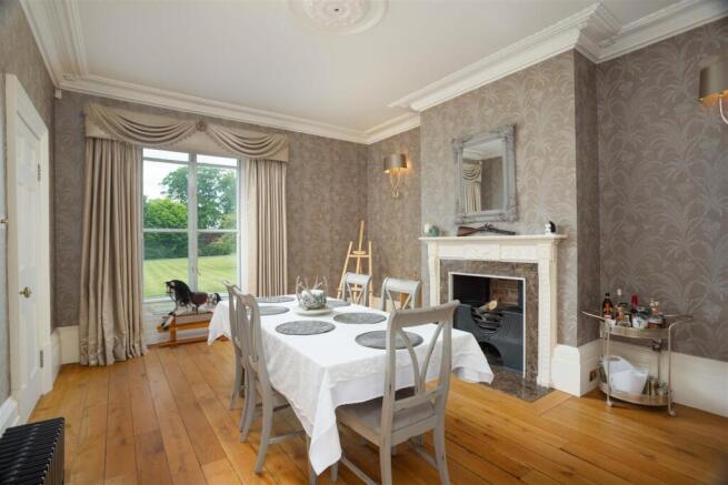 8 bed Detached for sale Image 6