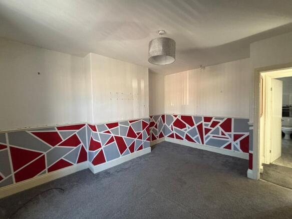 3 bed Terraced for sale Image 8