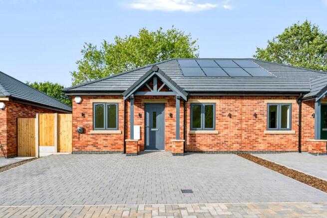 4 Acorn Close