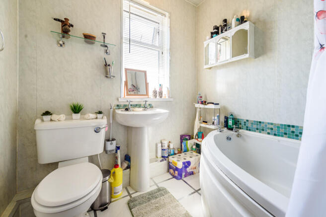 3 bed Terraced for sale Image 7