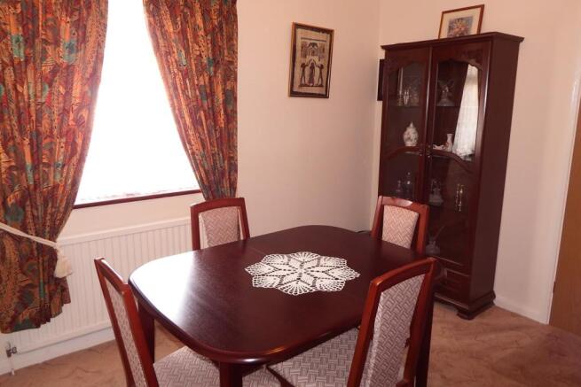 Dining Room/Bedroom 