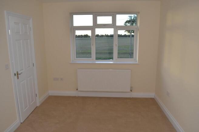 BEDROOM 3 OVERLOO...