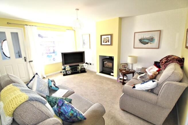 LOUNGE VIEW 1
