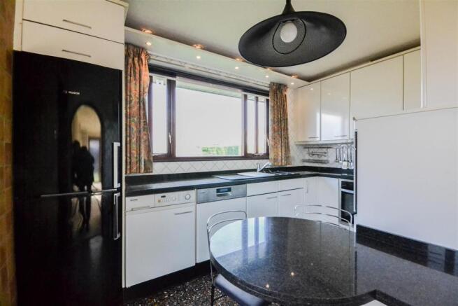 Kitchen.jpg