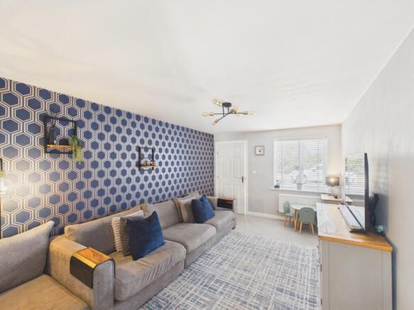 3 bed Semi-Detached for sale Image 4
