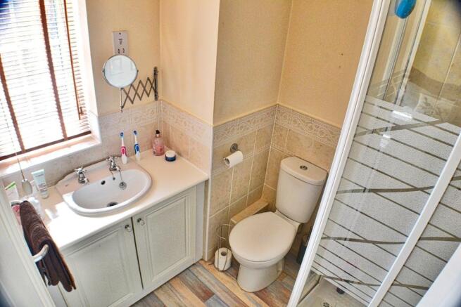 Master En-suite