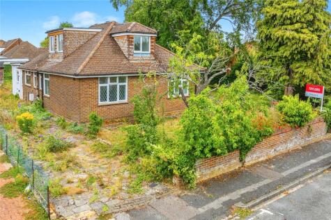 East Hill Road, Houghton Regis, Dunstable, Bedfordshire, LU5