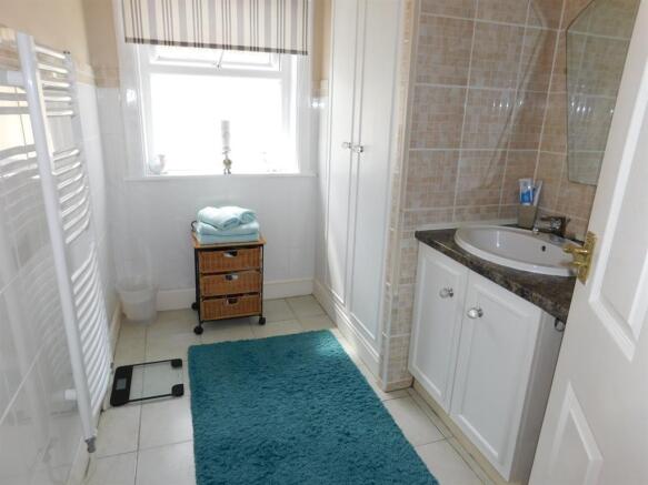 Shower Room 1