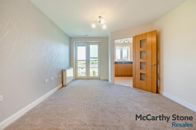 1 bed Apartment for sale Image 4