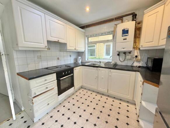 Davidson Frost-Wellings, DFW, Beatty Road, Kitchen