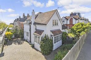 54, St Johns Road, Sandown PO36 8HE