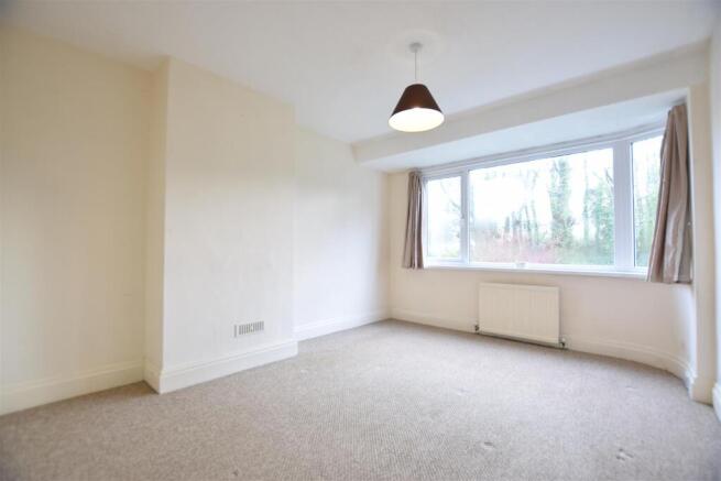 3 bed Semi-Detached to rent Image 7